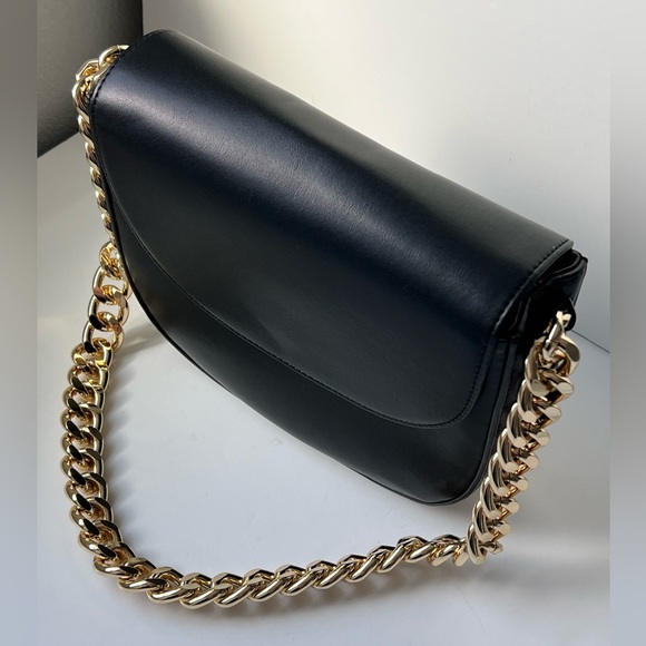 EXPRESS Woven Black/Gold Chain Frayme Style Flap Shoulder Bag NWOT - Picture 13 of 16